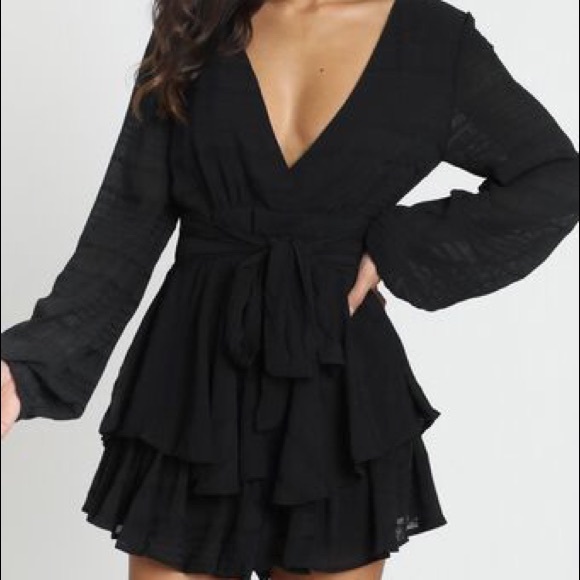 NWT Black Hamilton Playsuit Romper Showpo - Picture 3 of 10